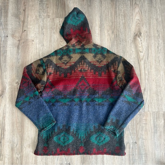 Vintage Woolrich Aztec Print Hooded Poncho - Picture 7 of 16